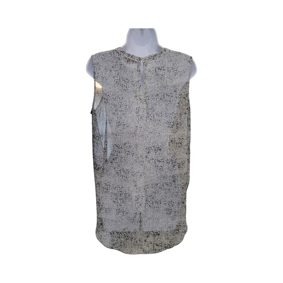 Vince Camuto Sleeveless Black and White Sheer Textured Top - Picture 3 of 10